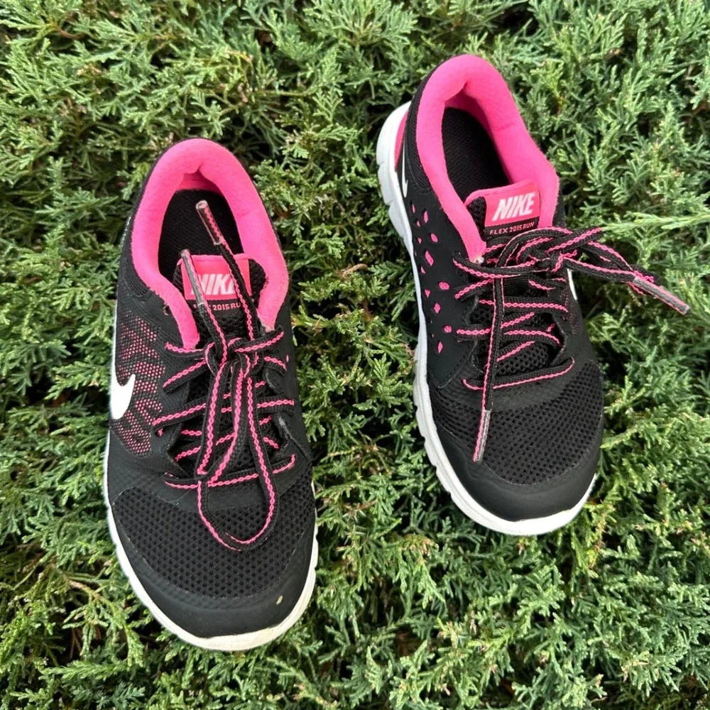 Nike Kids Flex 2015 Run Toddler Girl Athletic Shoes Size 11 Black/White/Pink Pow